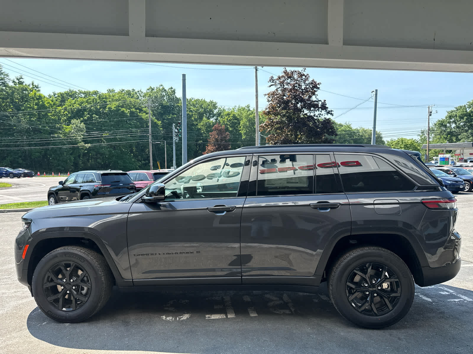 New 2026 Jeep Grand Cherokee Altitude AWD/4WD image 6