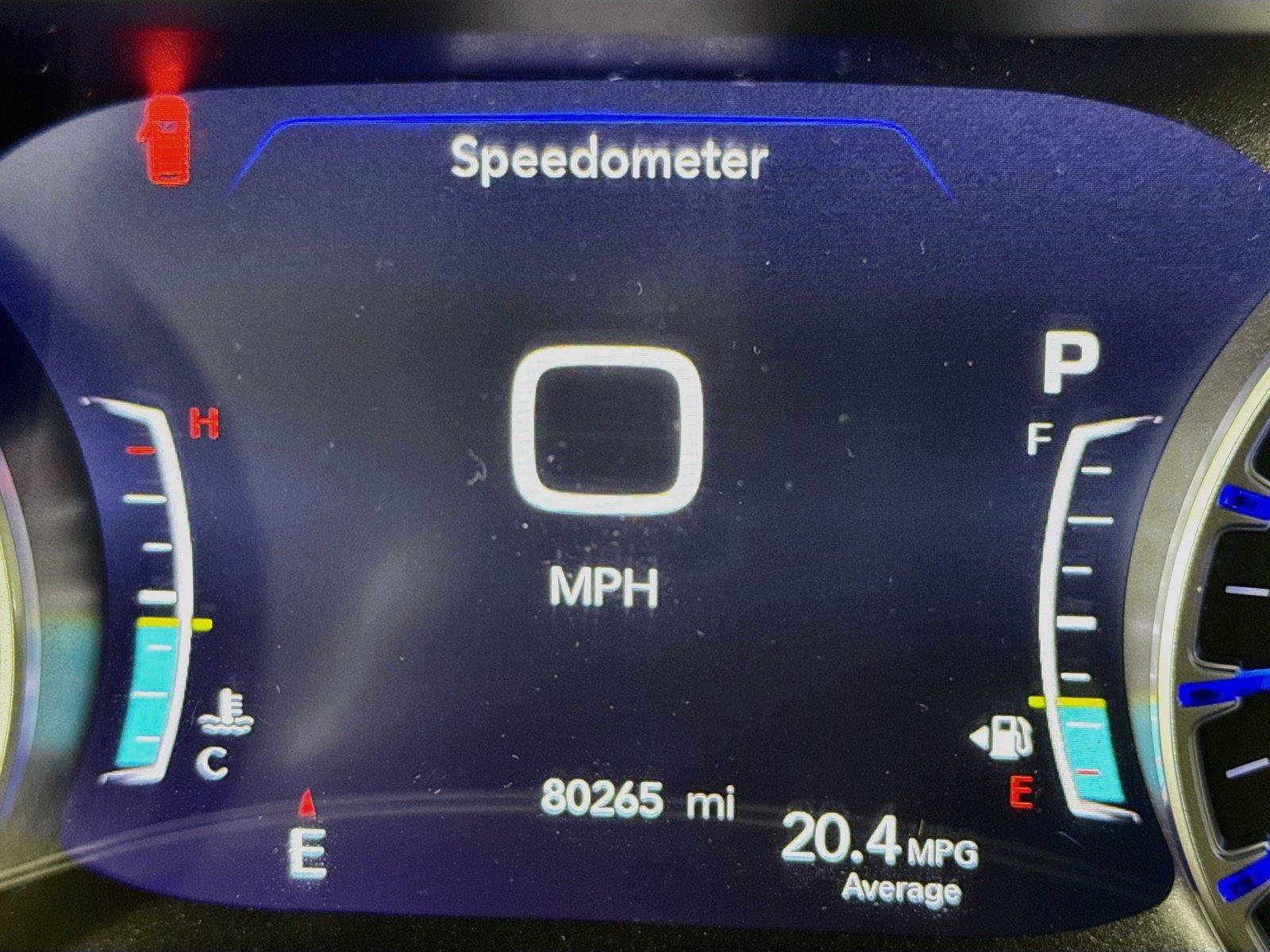 Used 2019 Chrysler Pacifica Limited w/ Advanced Safetytec Group FWD image 2