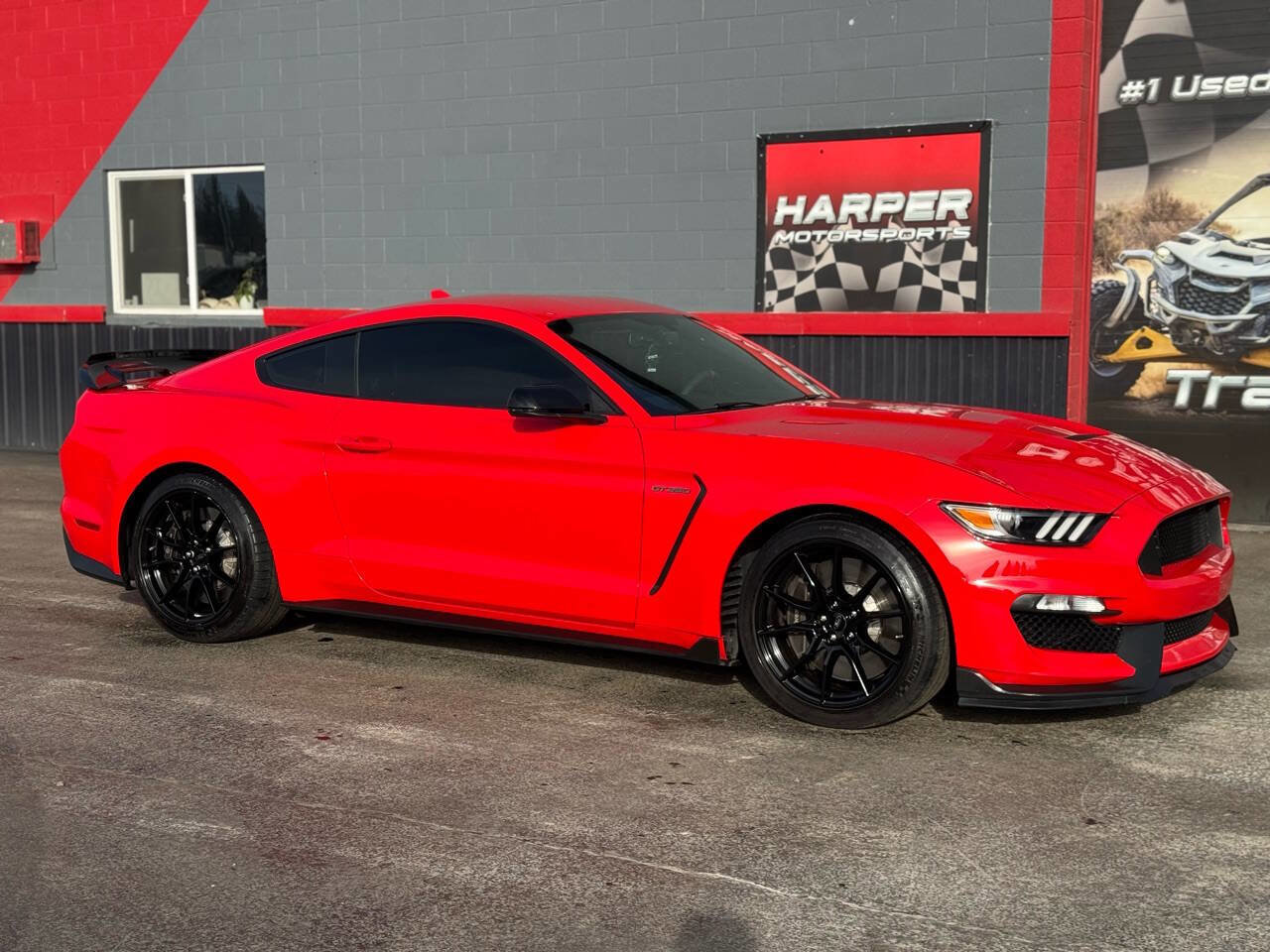Used 2020 Ford Mustang Shelby GT350 w/ Technology Package image 1