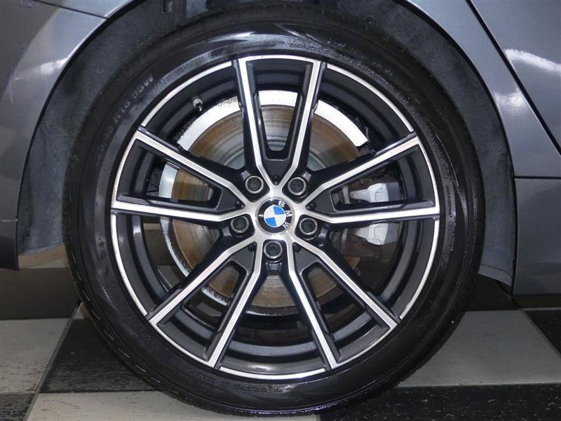 Used 2022 BMW 330i xDrive Sedan AWD/4WD image 36