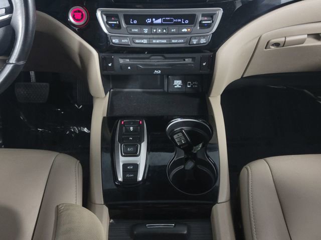 Used 2019 Honda Pilot Touring image 22