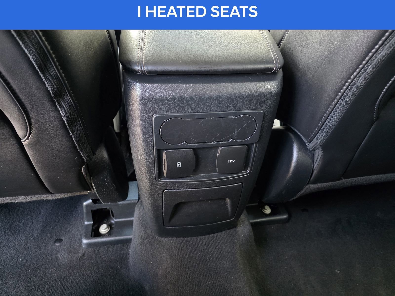 Used 2023 Ford Explorer XLT w/ Equipment Group 202A RWD image 17