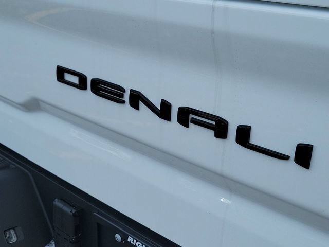 New 2026 GMC Sierra 2500 Denali Ultimate w/ LPO, Black Badging Package AWD/4WD image 6