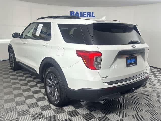 Used 2022 Ford Explorer XLT w/ Equipment Group 202A AWD/4WD image 3
