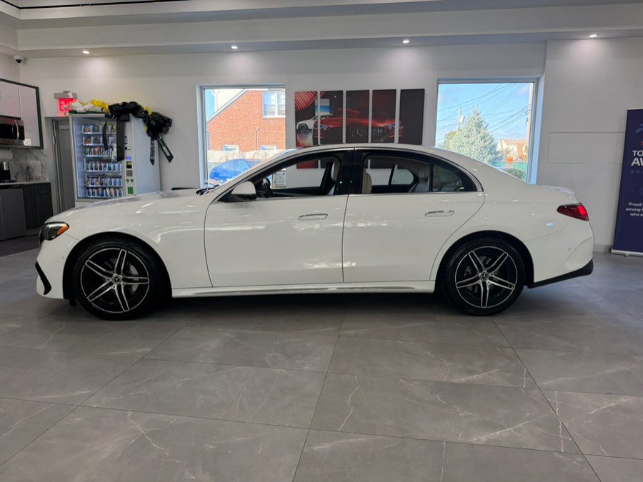 Used 2025 Mercedes-Benz E 350 4MATIC Sedan w/ Winter Package image 4