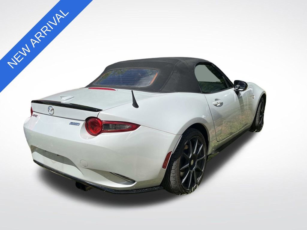 Used 2016 MAZDA MX-5 Miata Club w/ Brembo/BBS Package RWD image 2
