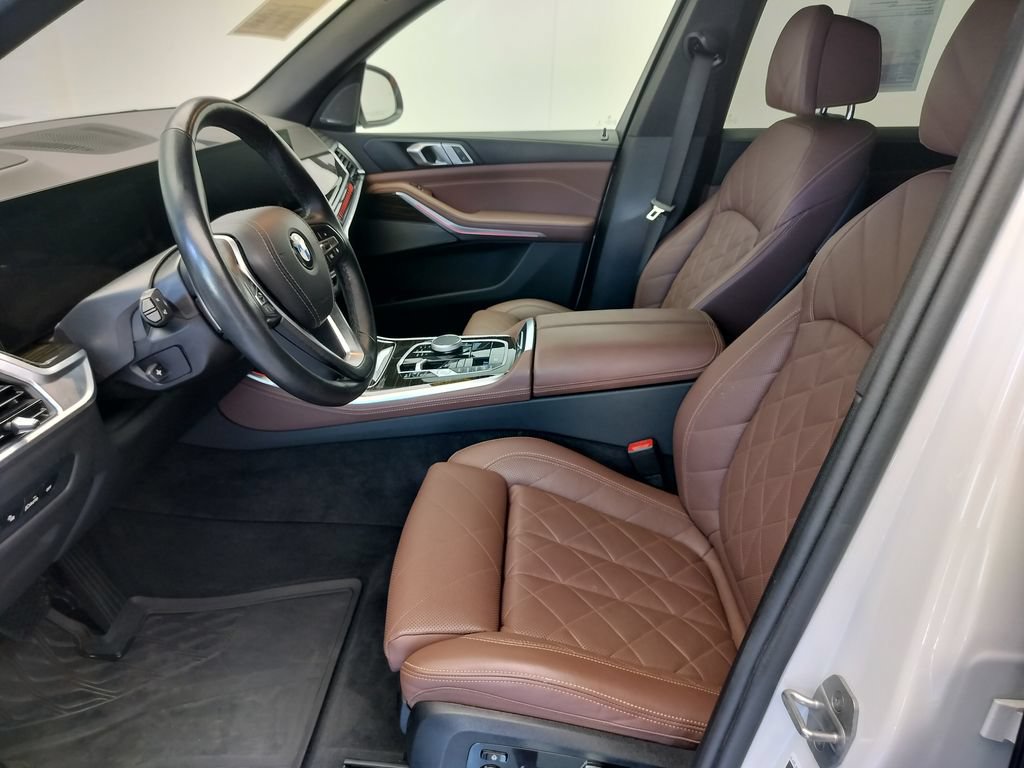 Certified 2024 BMW X5 xDrive40i w/ Premium Package AWD/4WD image 7