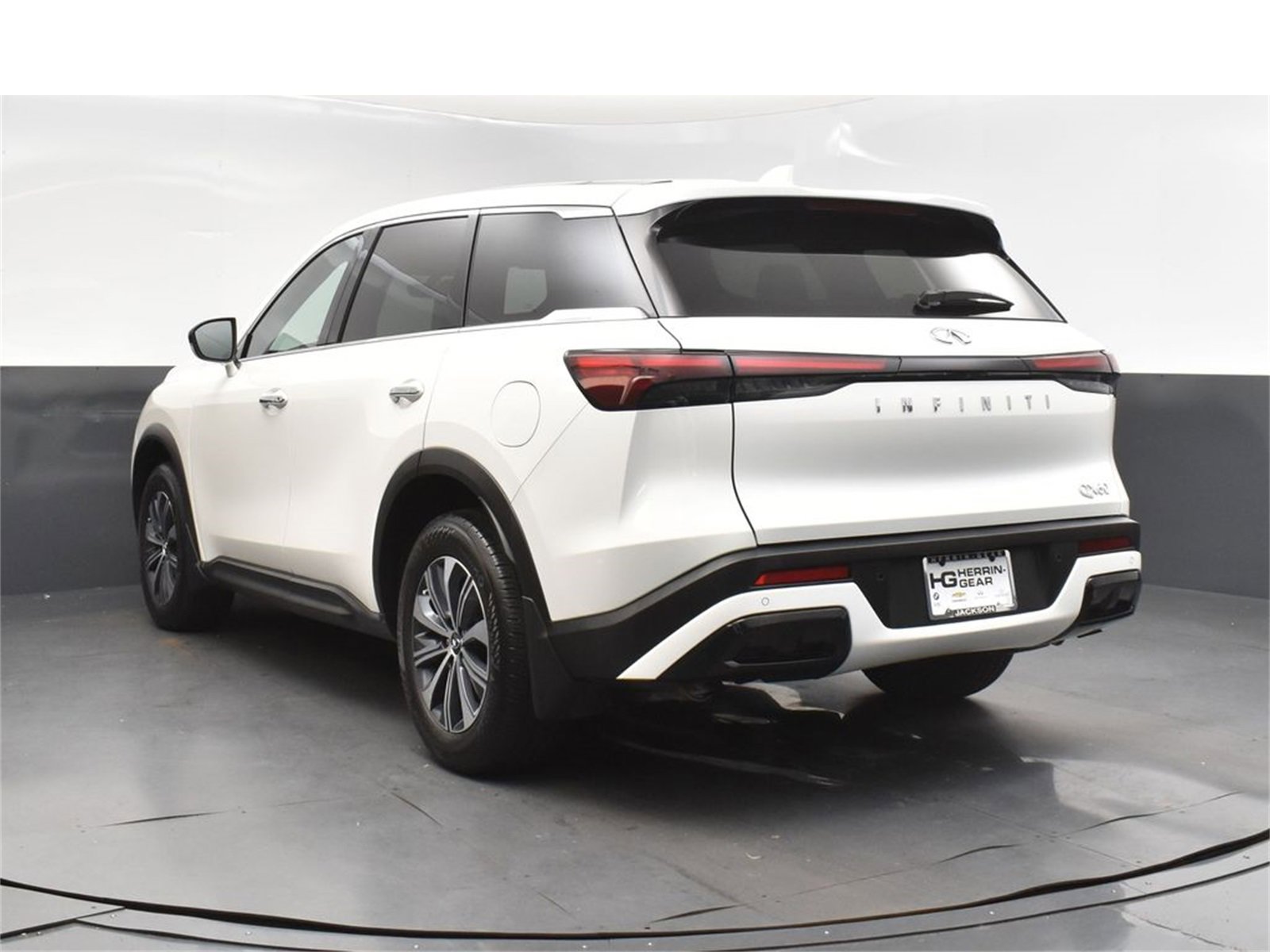 Certified 2025 INFINITI QX60 Pure image 5