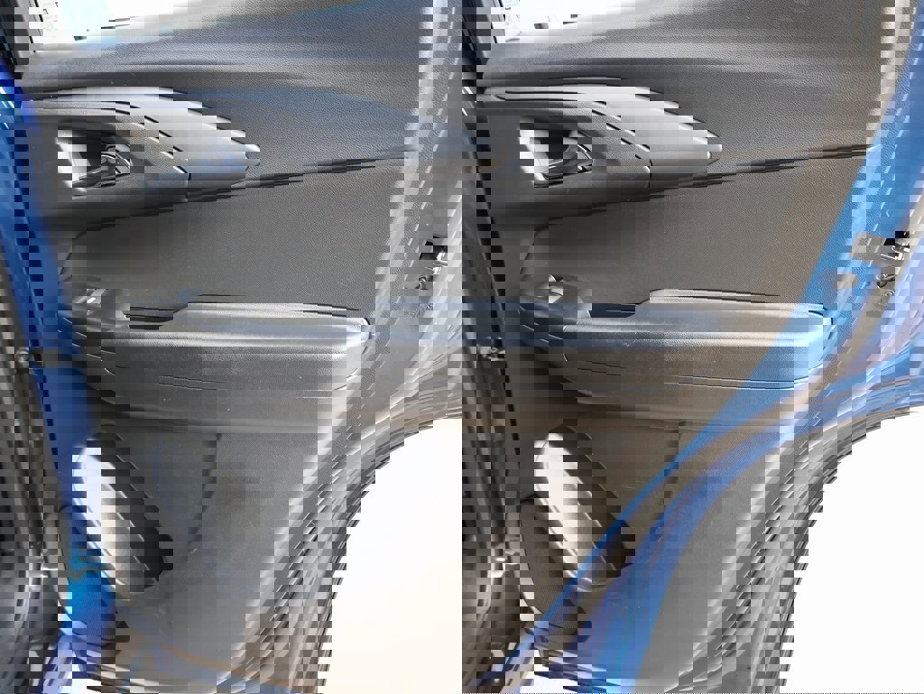 Used 2022 Chevrolet TrailBlazer LT w/ Driver Confidence Package image 12