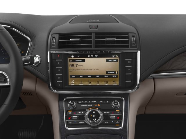 Used 2017 Lincoln Continental Reserve w/ Luxury Package image 10