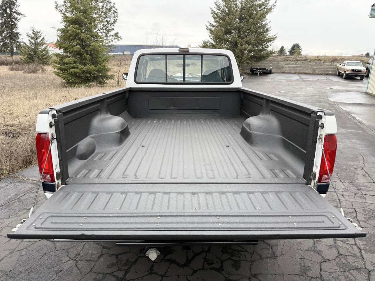Used 1993 Ford F250 XLT image 97