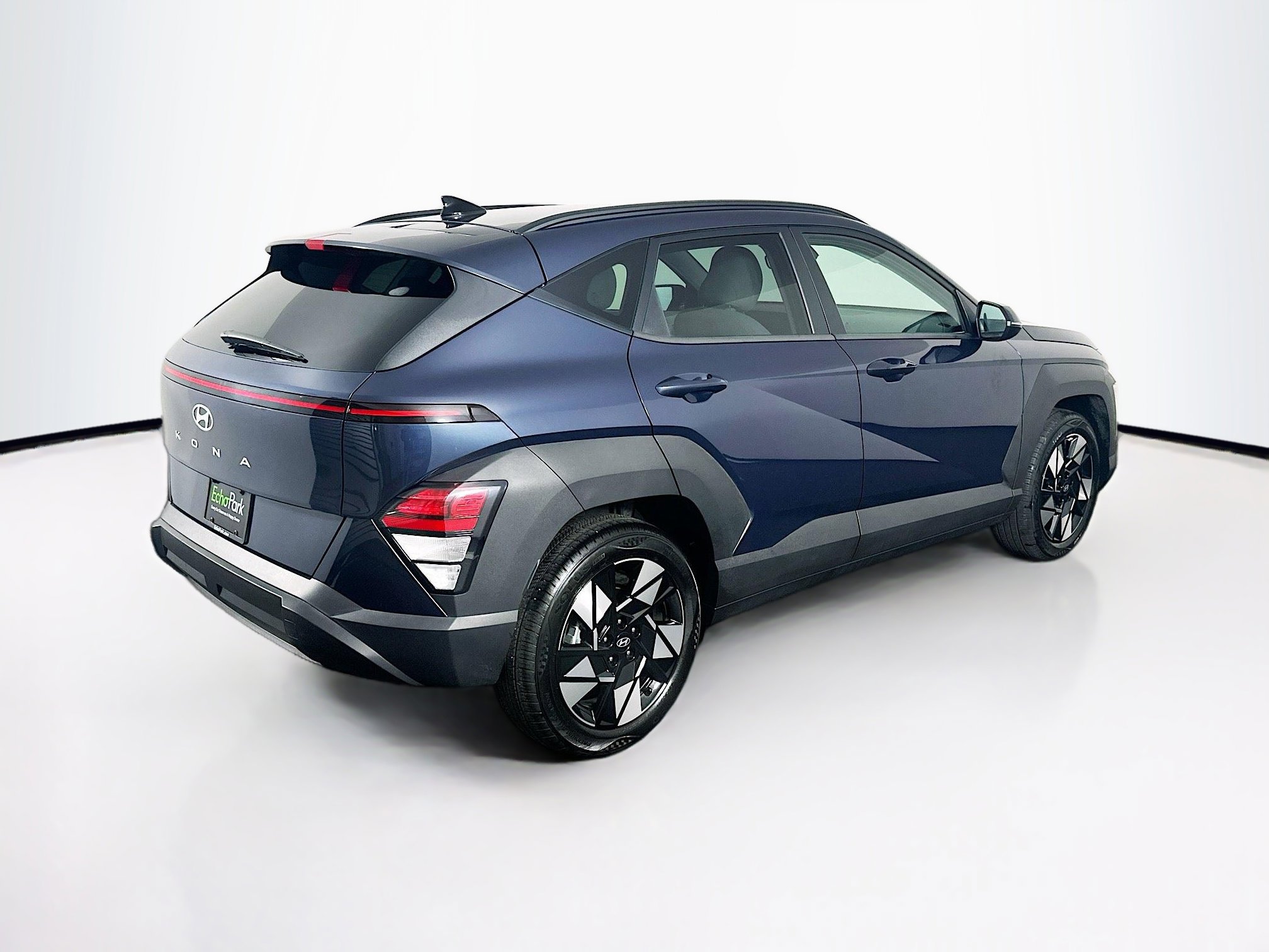 Used 2025 Hyundai Kona SEL image 9