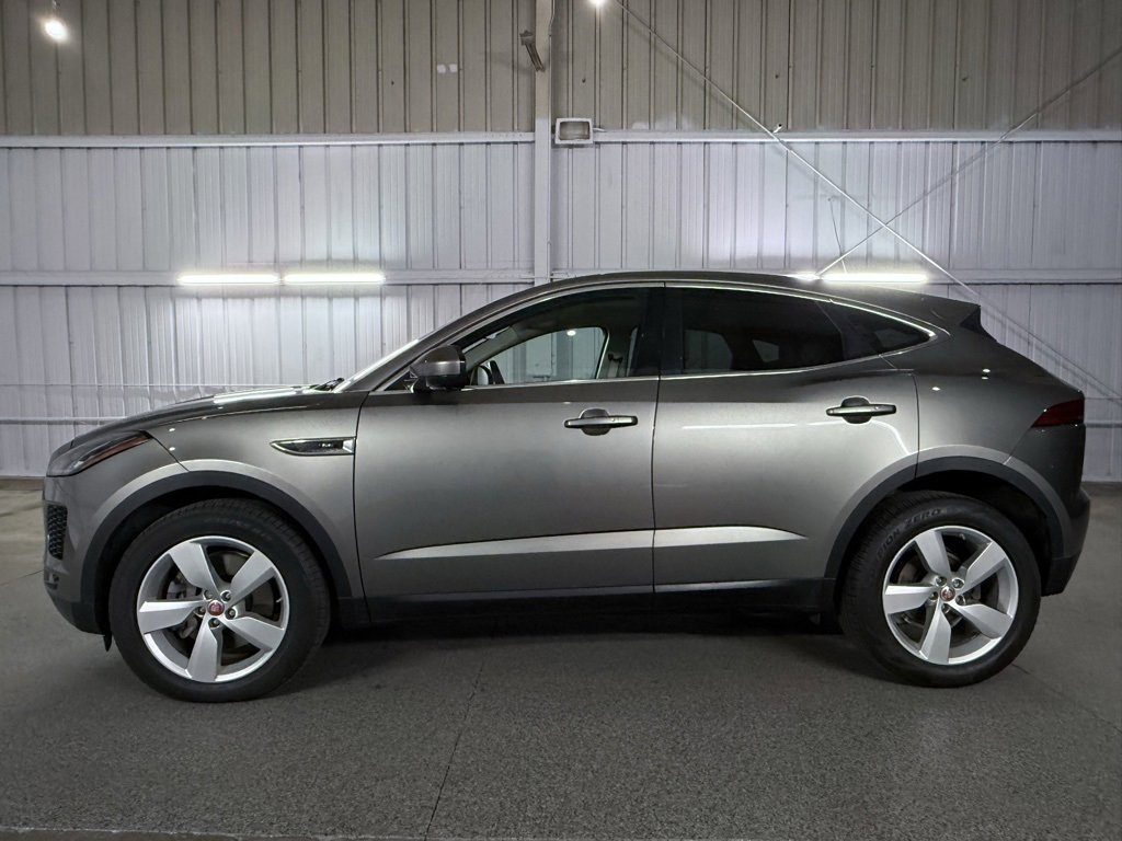 Used 2020 Jaguar E-PACE SE image 15
