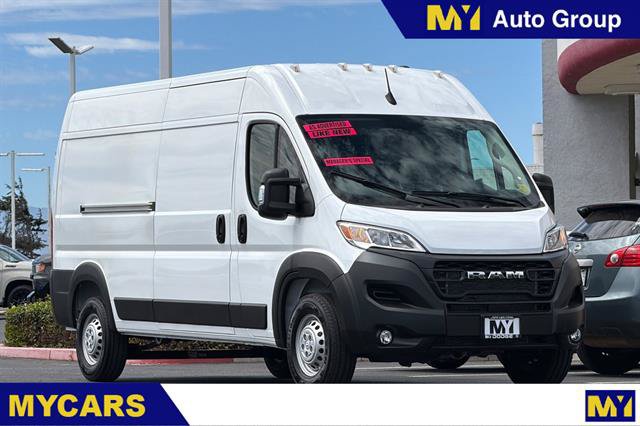 Used 2026 RAM ProMaster 2500 w/ Convenience Group FWD image 1