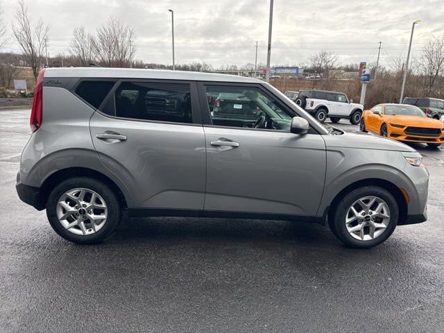 Used 2022 Kia Soul LX w/ Technology Package image 9