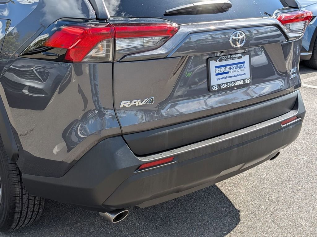 Used 2025 Toyota RAV4 XLE w/ Convenience Package image 10