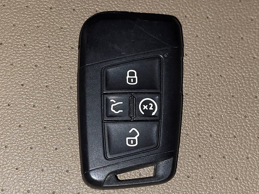 Used 2021 Volkswagen Atlas Cross Sport SEL AWD/4WD image 32