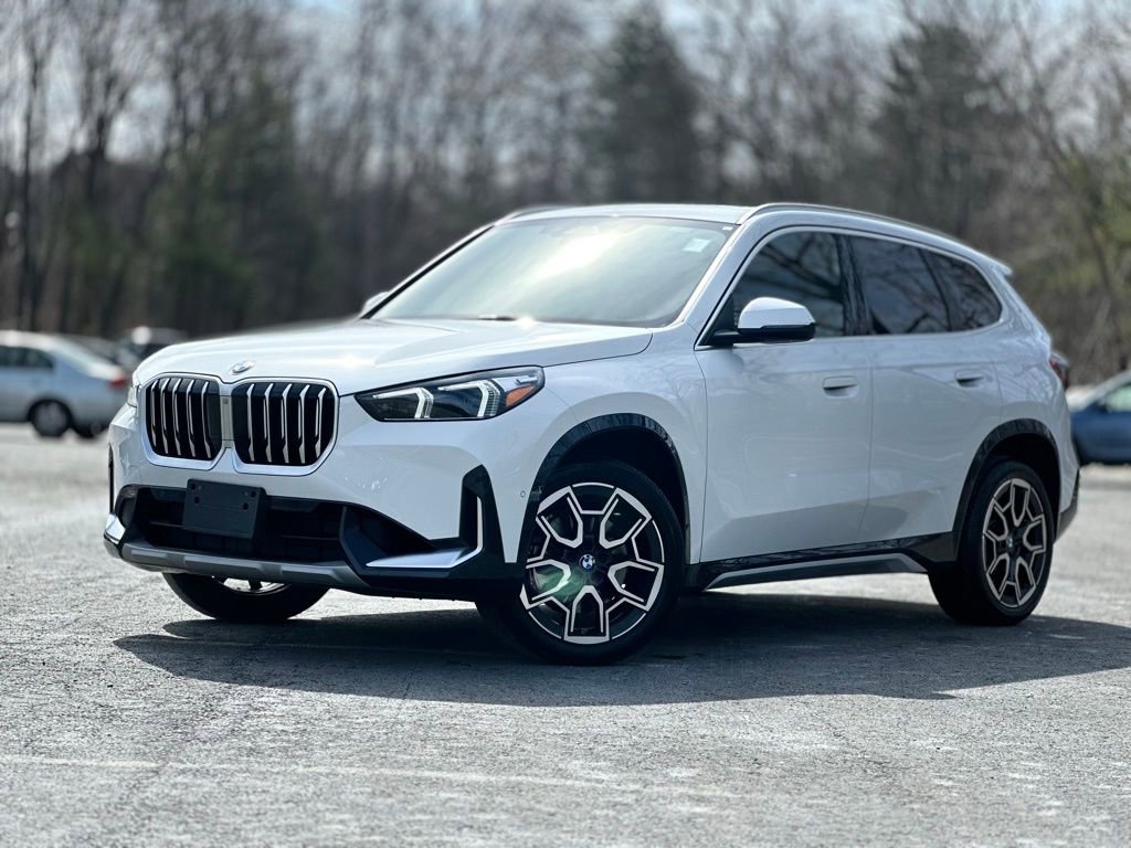 Certified 2025 BMW X1 xDrive28i w/ Convenience Package image 1