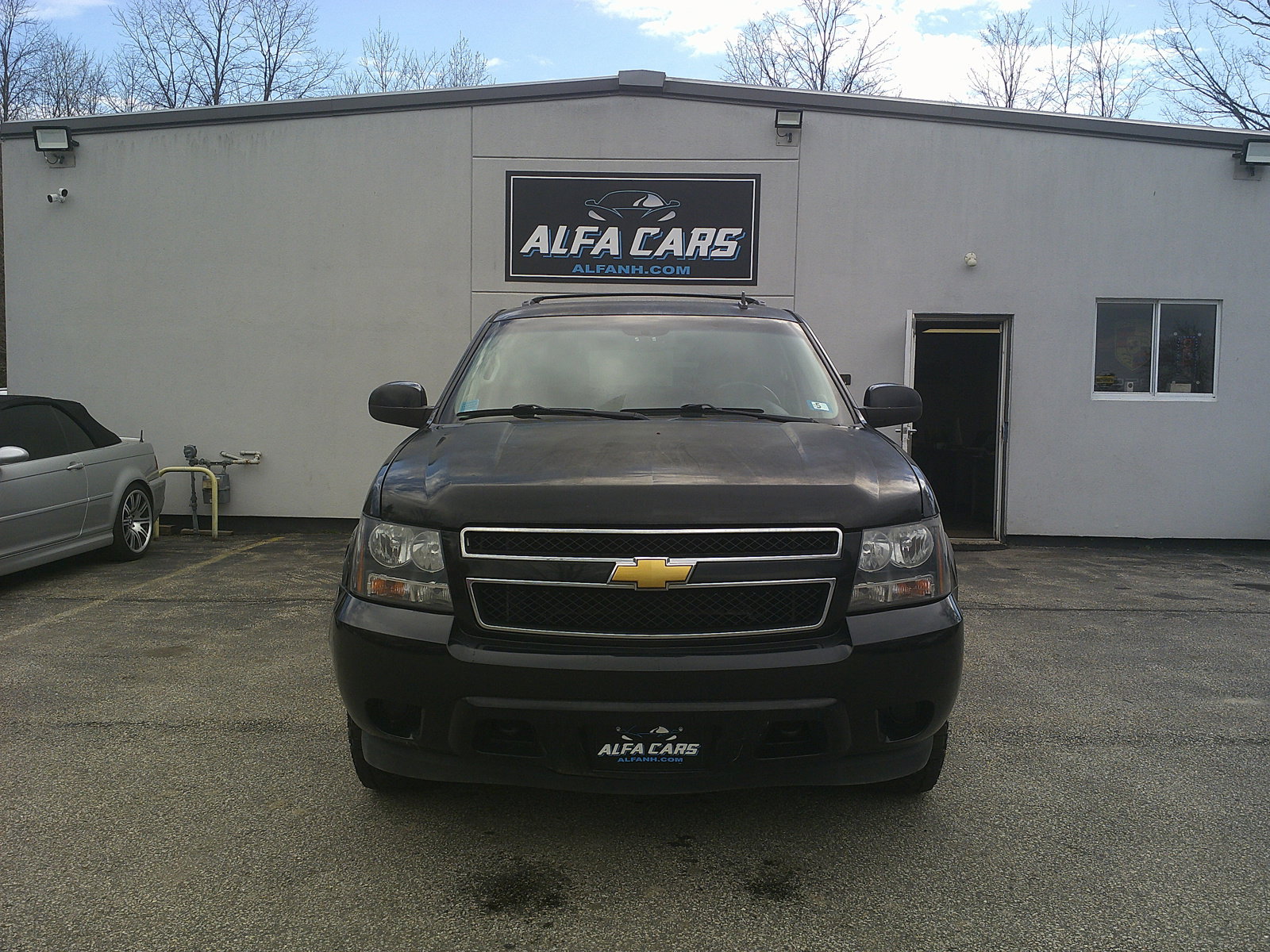 Used 2013 Chevrolet Tahoe LS w/ Convenience Package AWD/4WD image 2
