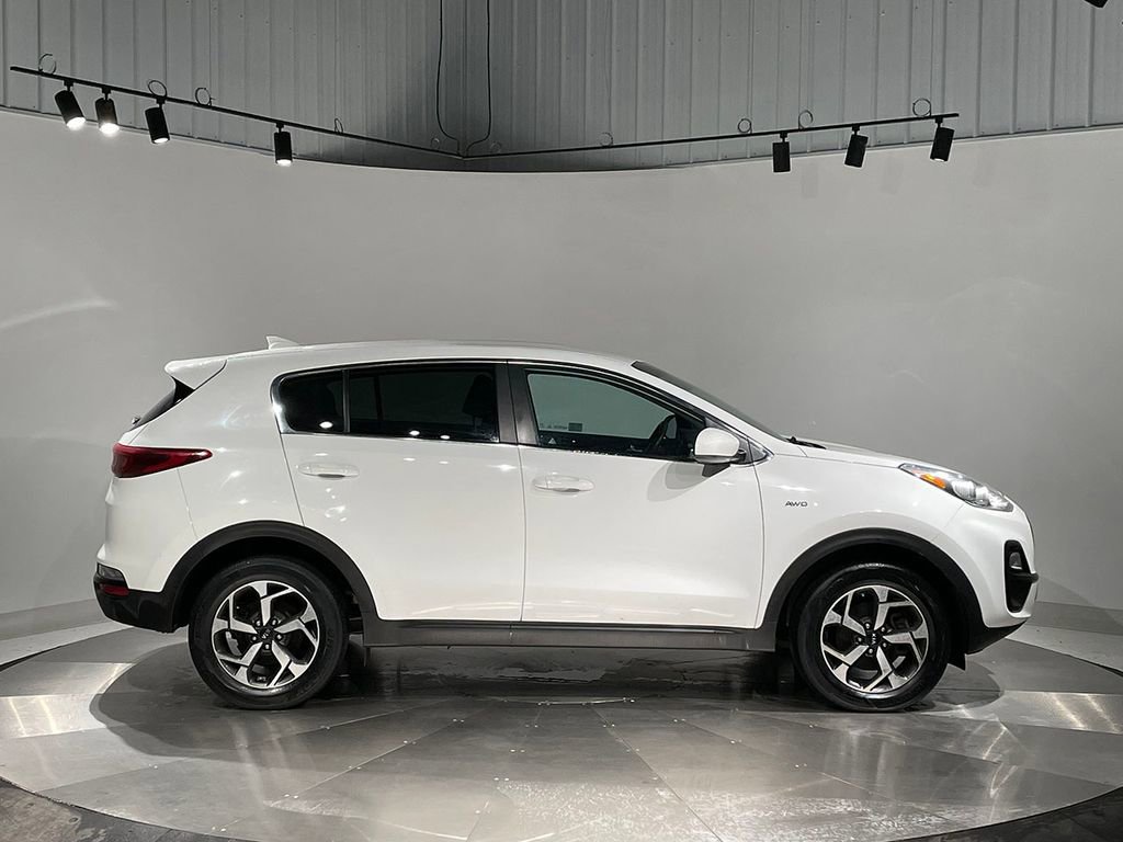 Used 2020 Kia Sportage LX image 10