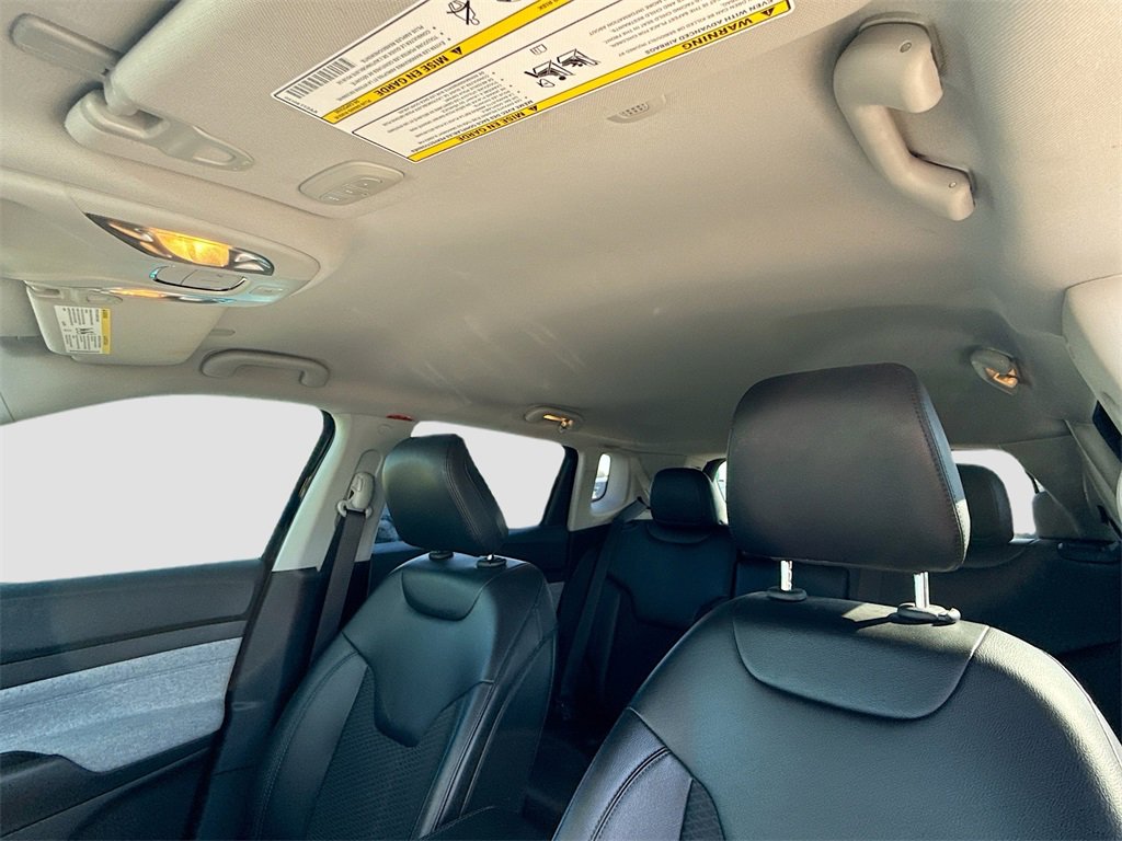 Used 2022 Jeep Compass Latitude w/ Convenience Group image 19