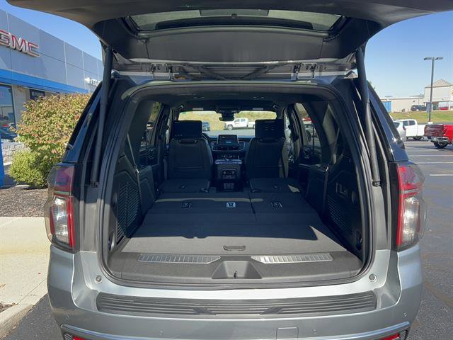 Used 2024 Chevrolet Tahoe High Country image 9