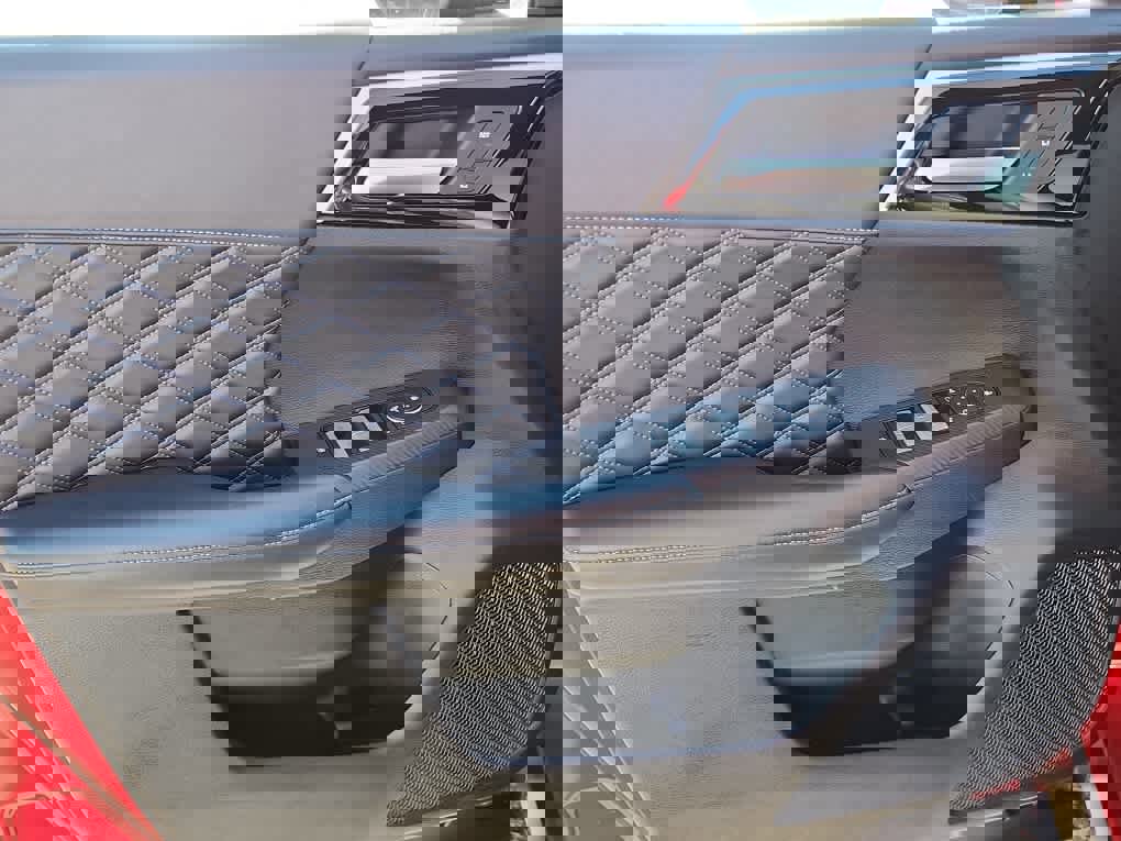 Used 2024 Mitsubishi Outlander SEL image 12