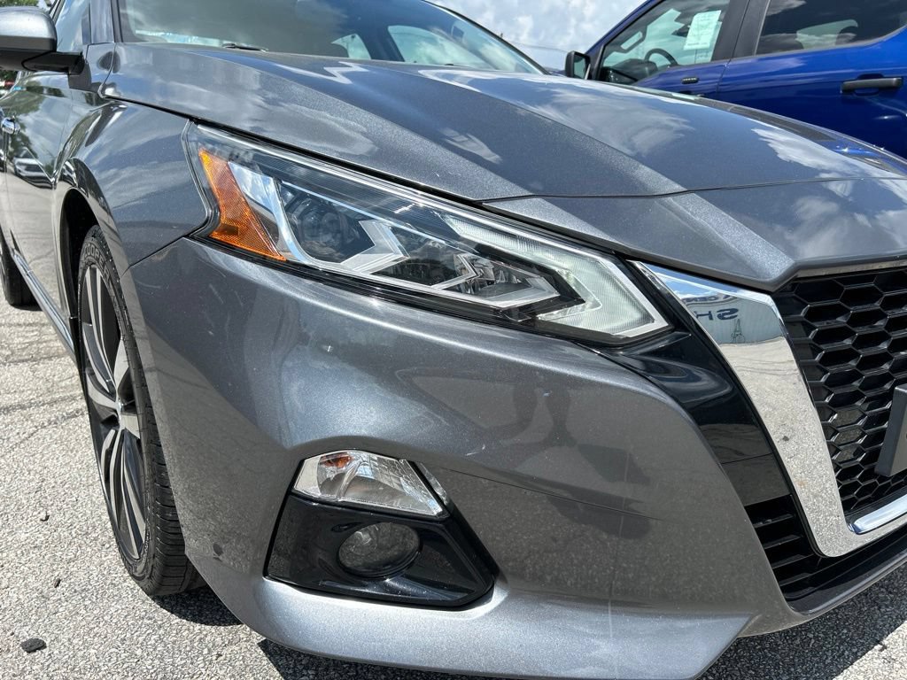 Used 2019 Nissan Altima 2.5 Platinum AWD/4WD image 2