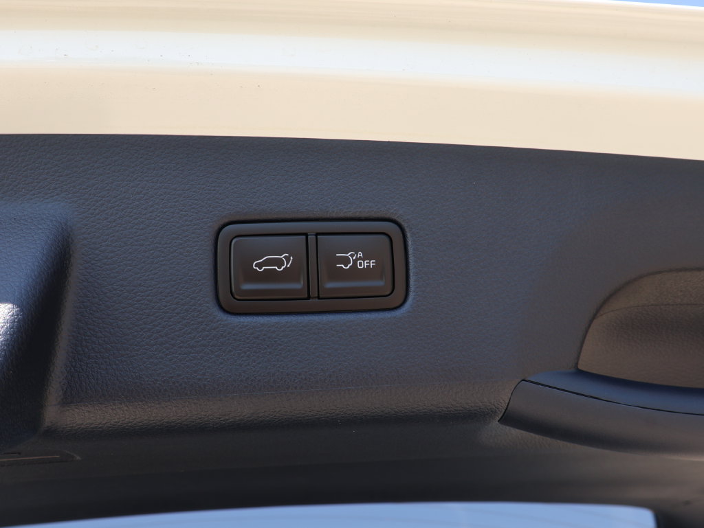New 2027 Kia Carnival SX w/ Dark Edition Package FWD image 11