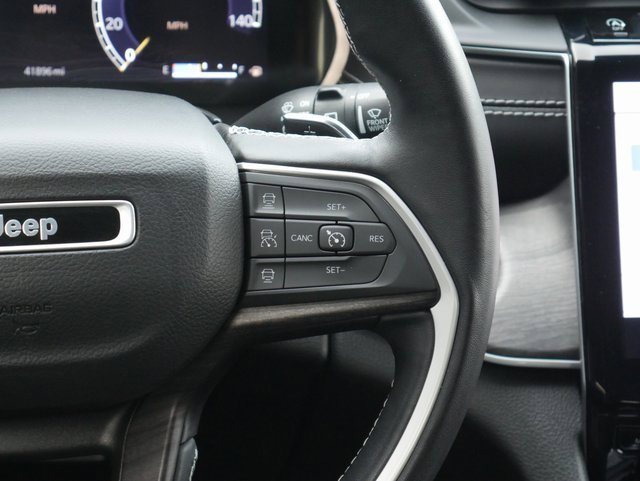 Used 2022 Jeep Grand Cherokee L Limited image 18