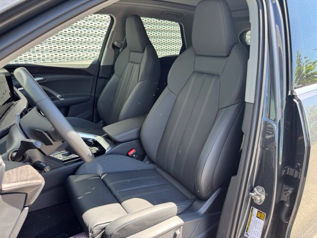 Certified 2025 Audi Q5 Prestige AWD/4WD image 10