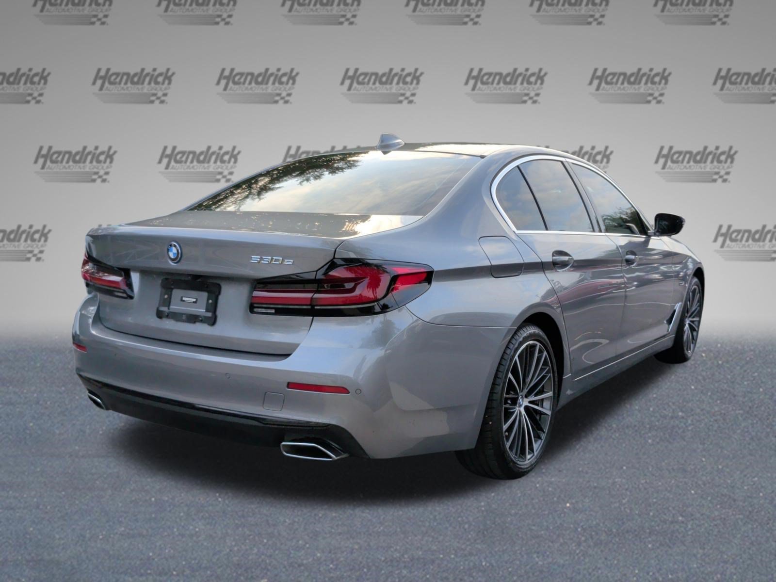 Used 2023 BMW 530e w/ Executive Package RWD image 7