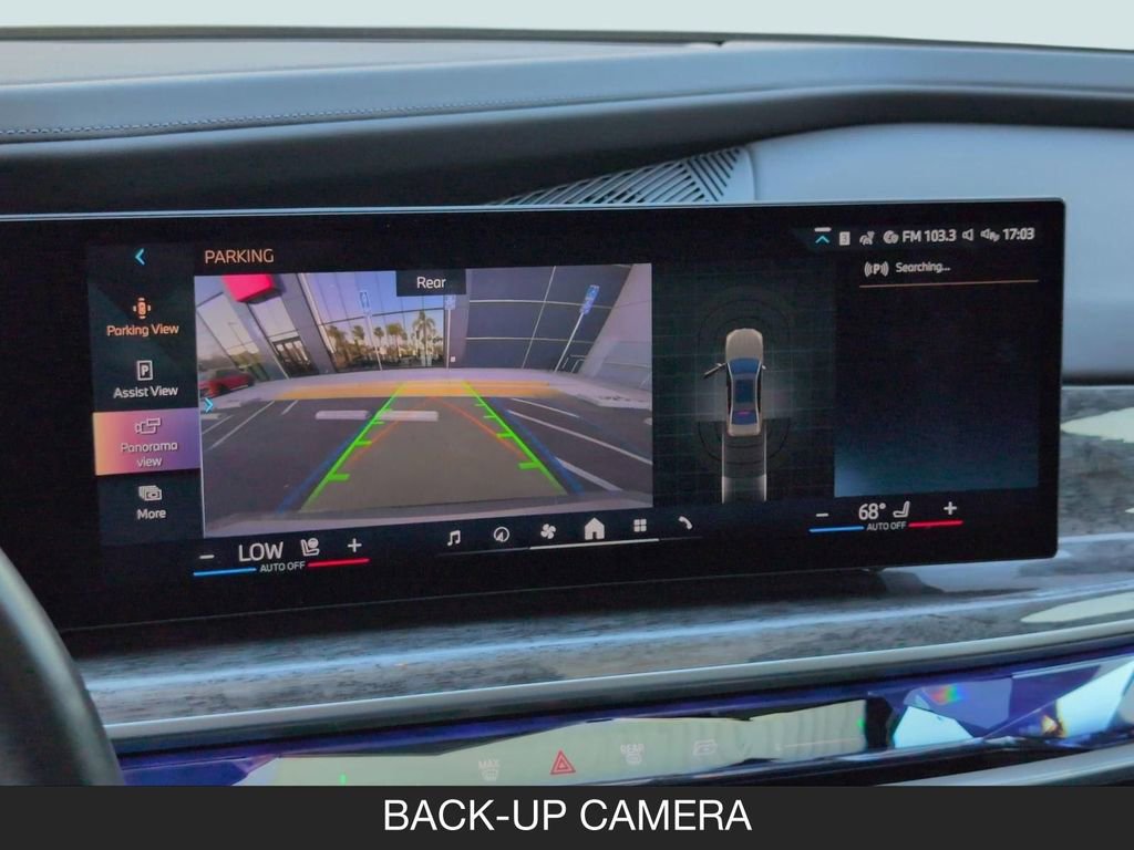 Used 2025 BMW 740i image 18