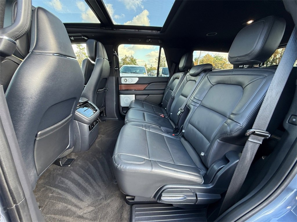 Used 2023 Lincoln Navigator Reserve image 23