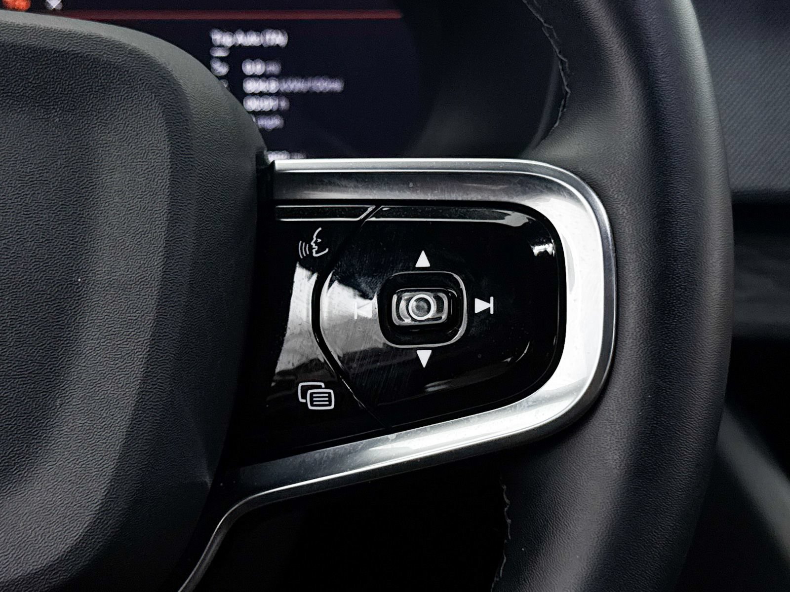 Used 2022 Polestar Polestar 2 AWD/4WD image 32