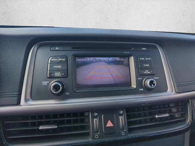 Used 2017 Kia Optima LX image 9