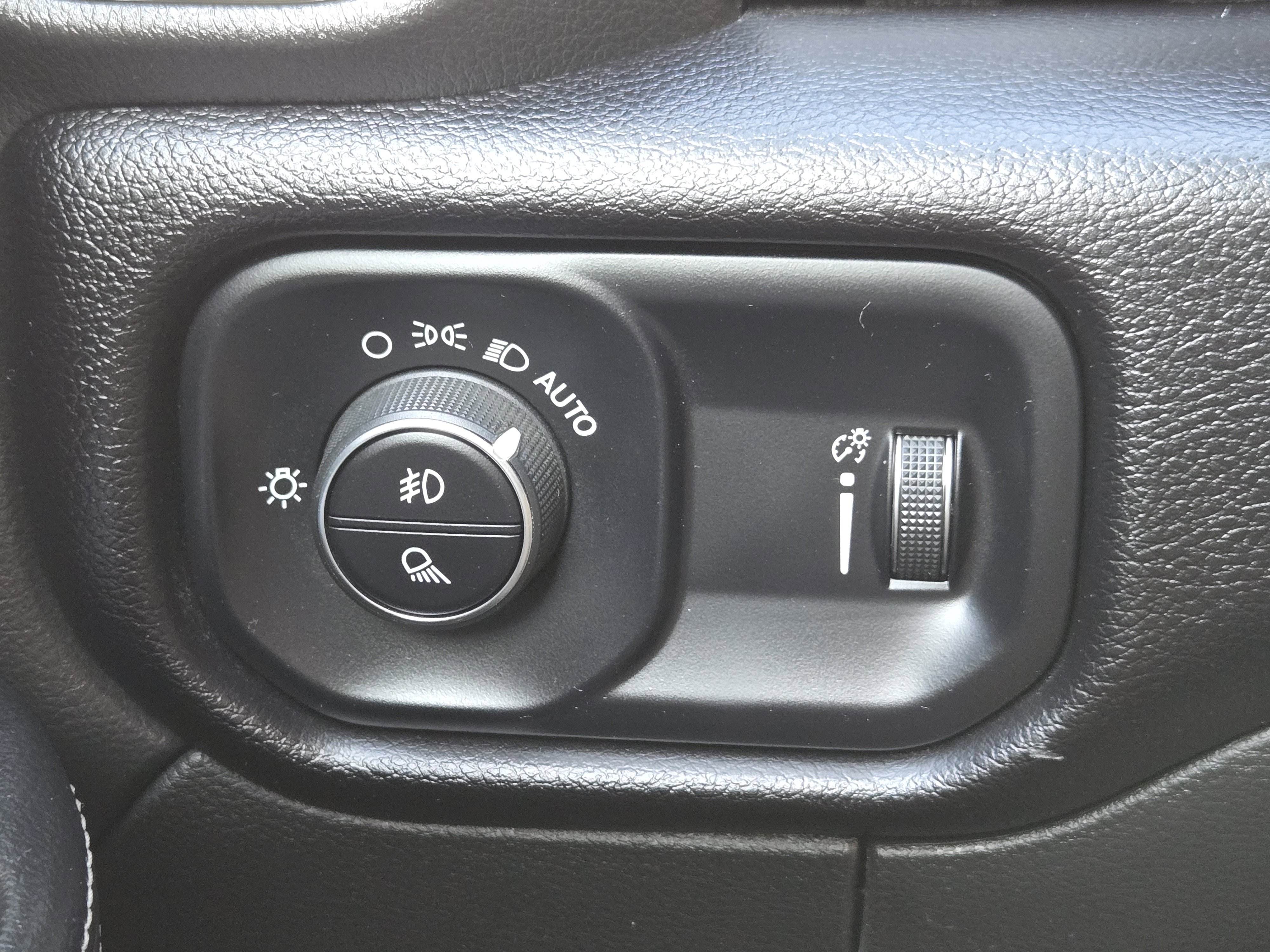 Used 2024 RAM 3500 Big Horn w/ Heated Seats & Wheel Group image 26