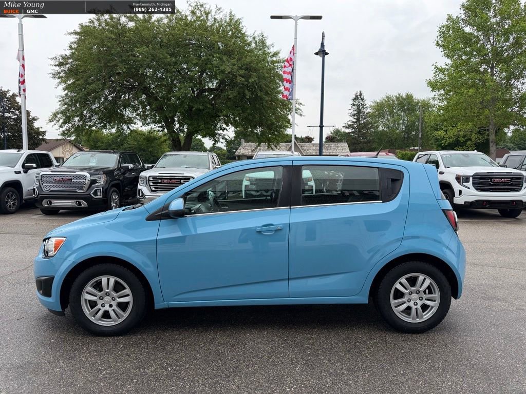 Used 2014 Chevrolet Sonic LT w/ Fun and Sun Package FWD image 8