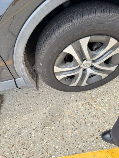 Used 2018 Toyota RAV4 LE w/ All Weather Liner Package AWD/4WD image 13