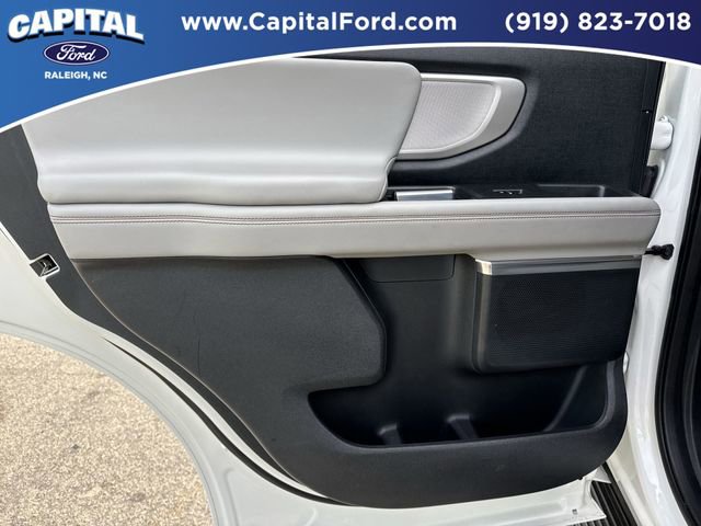 Certified 2025 Ford Expedition Active image 18