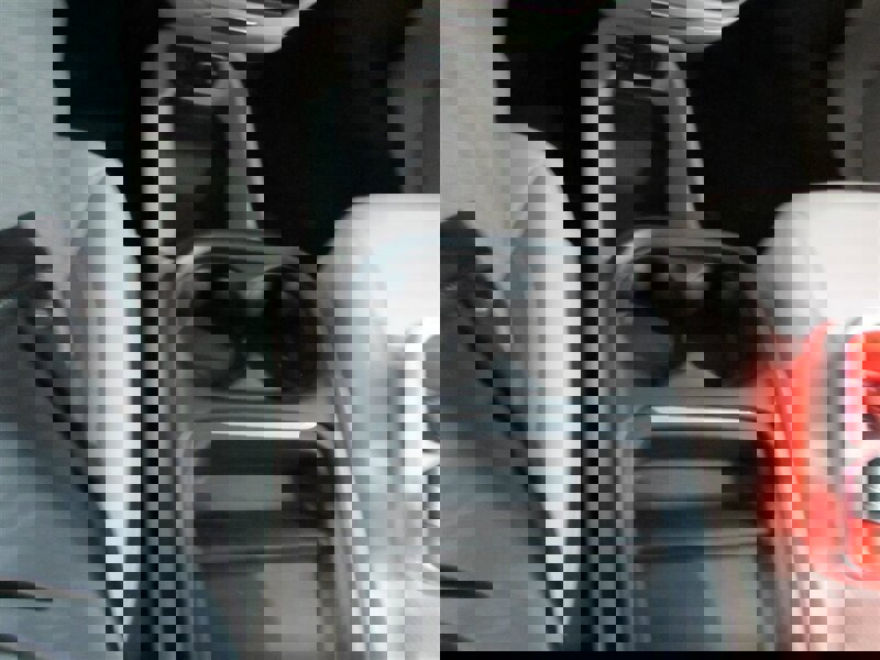 Used 2021 Chrysler Voyager Lxi image 92