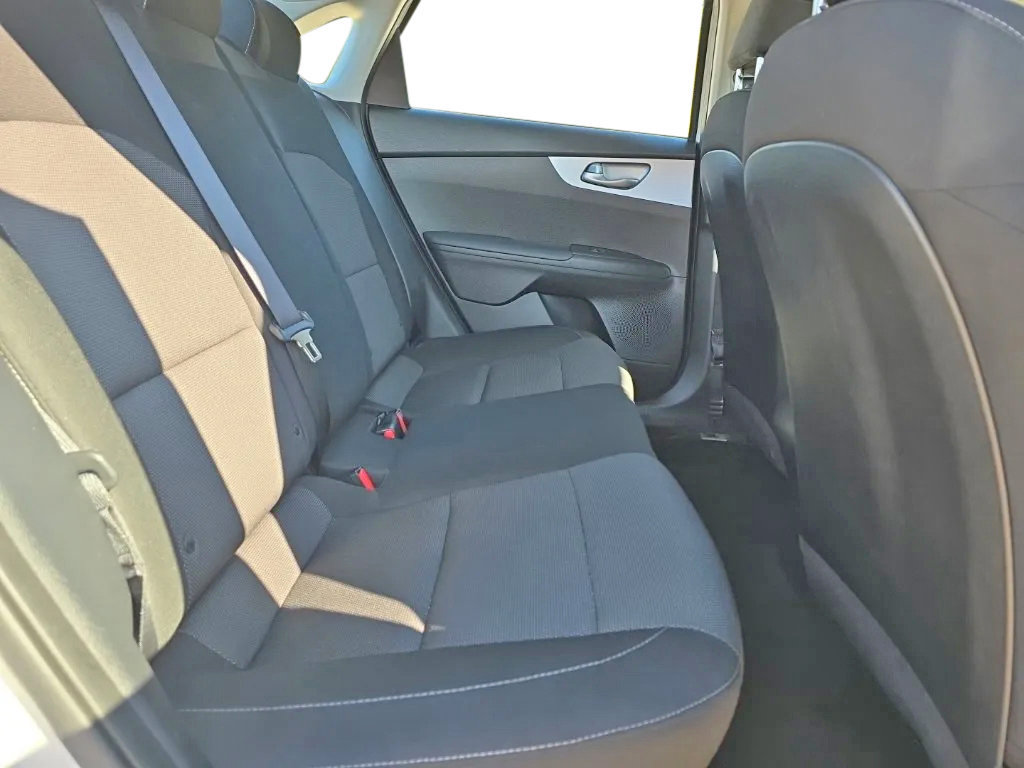 Used 2024 Kia Forte LXS FWD image 17