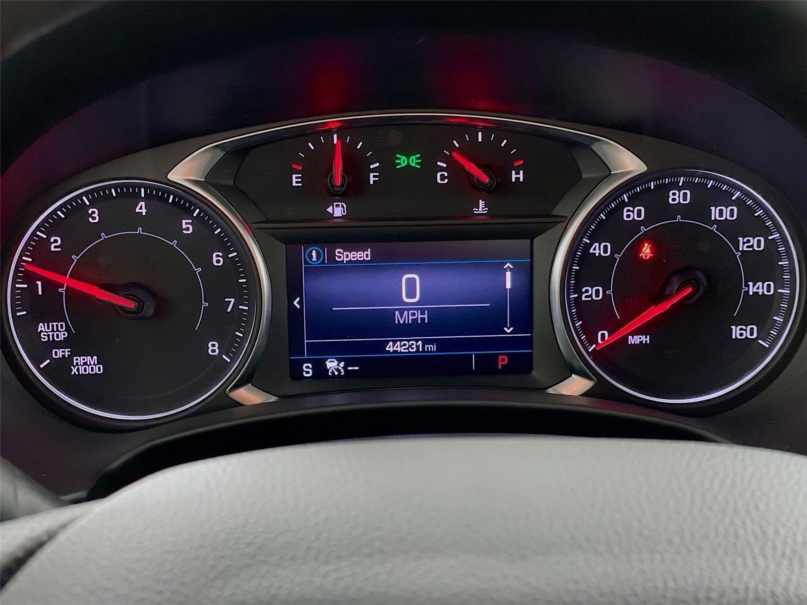 Used 2023 GMC Terrain SLE w/ Driver Convenience Package image 15