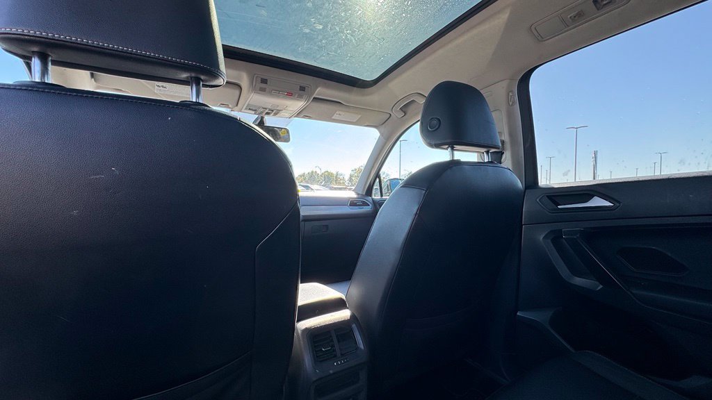 Used 2021 Volkswagen Tiguan SEL FWD image 25