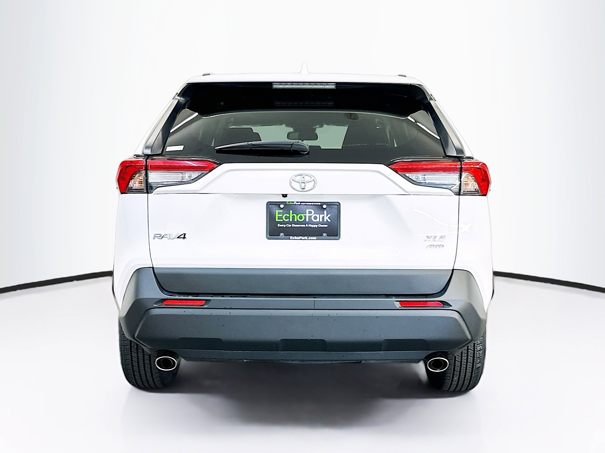 Used 2025 Toyota RAV4 XLE image 7