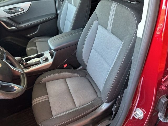 Used 2025 Chevrolet Blazer LT w/ Midnight/Sport Edition AWD/4WD image 3