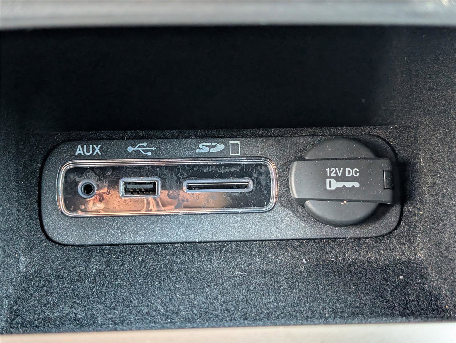 Used 2014 Jeep Grand Cherokee Altitude AWD/4WD image 25