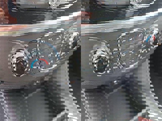 Used 2021 Chevrolet Traverse LT w/ LT Premium Package image 16