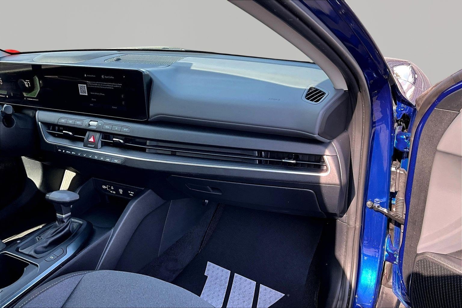 Used 2025 Kia K4 FWD image 26