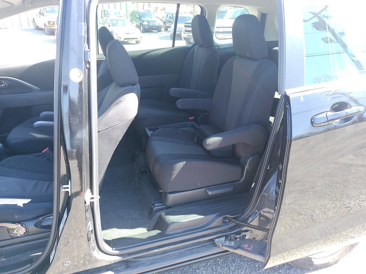 Used 2012 MAZDA MAZDA5 Sport FWD image 26
